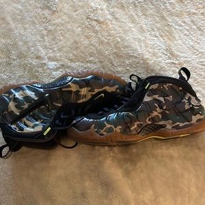 Nike Air Foamposite Pro PRM Le 'Green Camo'
Mens Sneakers - Size 11.5